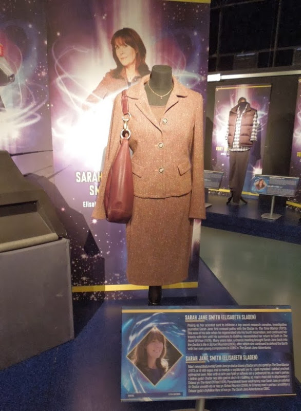 Doctor Who Elisabeth Sladen Sarah Jane Smith costume