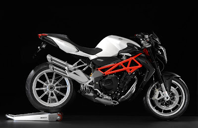 MV Agusta Brutale 1090 (2013) Side