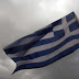 Πατήσια: Χειροπέδες σε αστυνομικό - Έκαψε την ελληνική σημαία