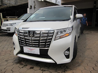 TOYOTA Alphard 2015