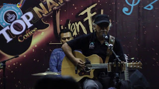  Chord Lagu & Kunci Gitar Iwan Fals - Kopi Top