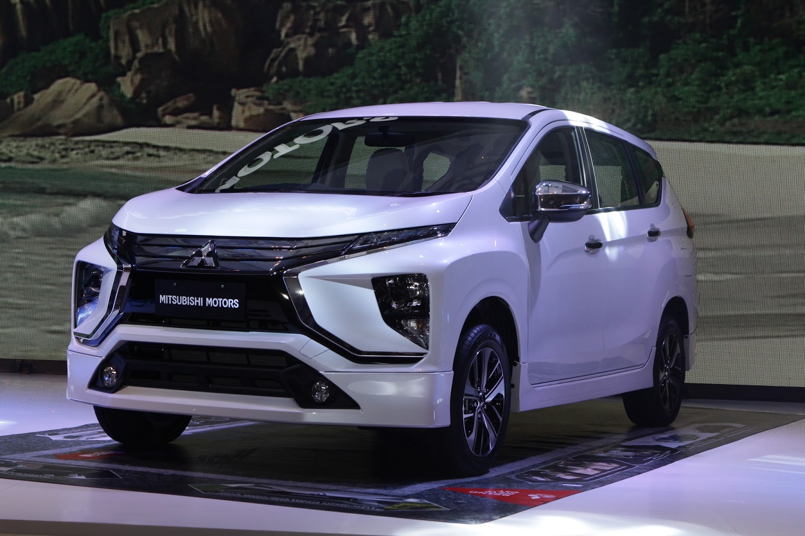 Harga Mitsubishi Expander Terbaru Februari 2018