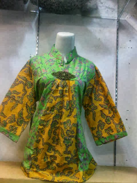  Desain  Baju Batik  Wanita  Kerja  Terbaru