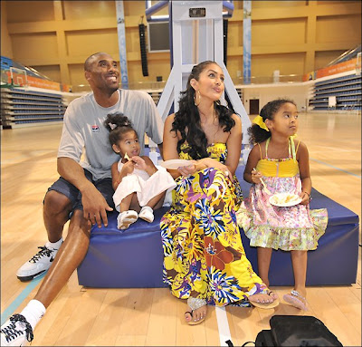 Kobe Bryant, Vanessa, and the kids celebrated Kobe's birthday over in