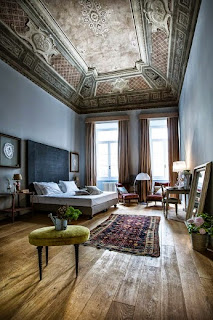 Temporary lodging houses are for people who travel in far or near. Here are the best hotel room style and most beautiful issue this year