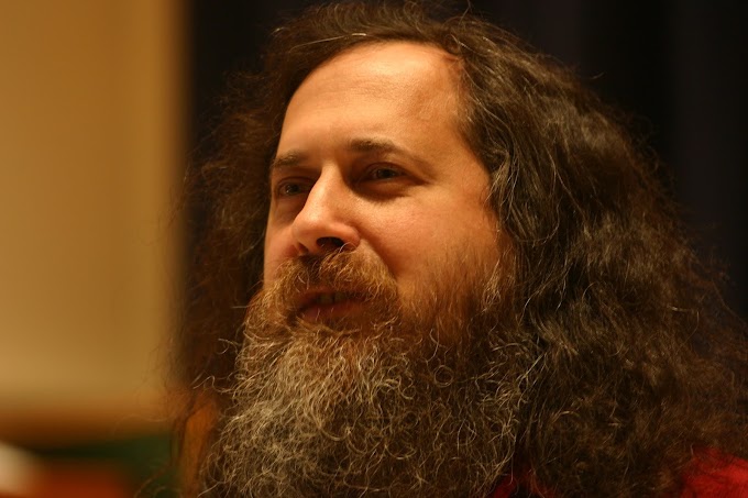 Richard Stallman and  Linux 