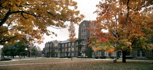 Al menos dos muertos tras tiroteo en dormitorios de la Universidad Central de Michigan