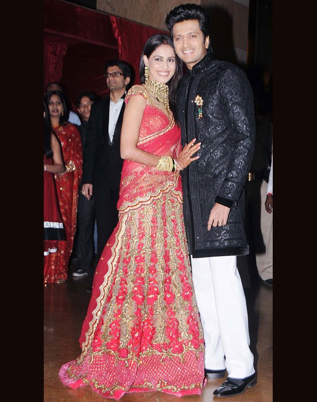 photos of riteish deshmukh and genelia dsouza's wedding reception pictures