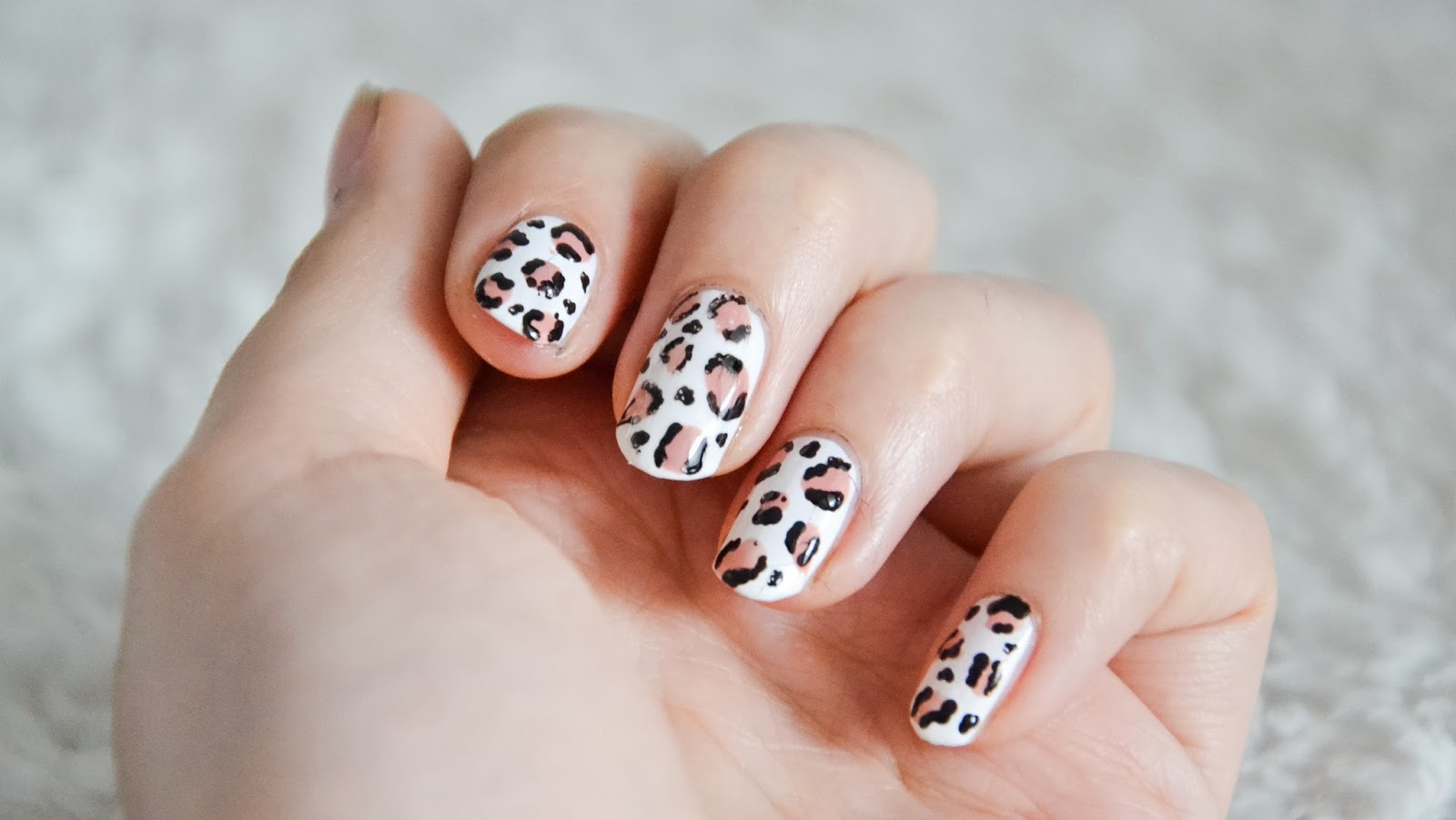 Anleitung Leo Muster Nageldesign & Modellage Anleitungen  - Nageldesign Leopardenmuster Anleitung