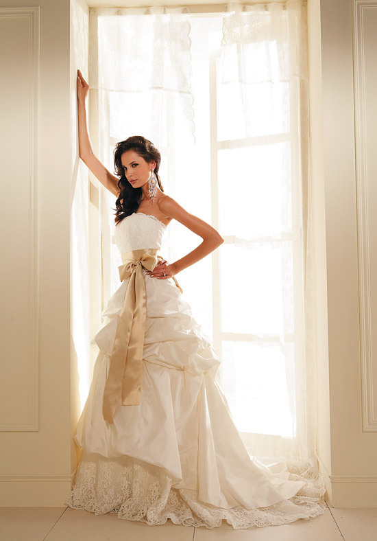Simple Wedding Dresses 2010