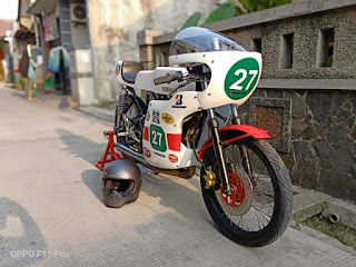 Jual Motor Balap Jadul Replika Yamaha TA125 Cafe Racer