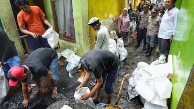 Sampah Masih Jadi Penyebab Banjir, Tedy Rusmawan Usul Kang Pisman Makin Meluas