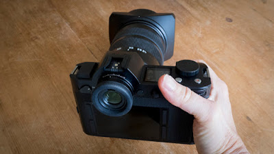 Leica SL 601 Review Heandling