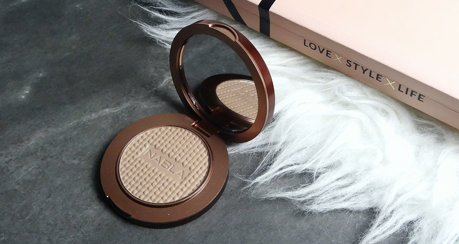 SHADE &GLOW - PUDROWY BRONZER/ NABLA GOTHAM, wegański bronzer, konturowanie jasnej cery, chłodny odcień bronzera