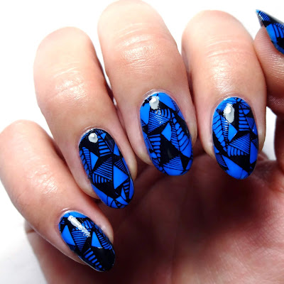 Drop That Bass Nail Art