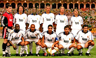 REAL MADRID C. F. - Madrid, España - Temporada 2000-2001 - Casillas, Iván Campo, Geremi, Iván Helguera, Guti y Savio; Makelele, Roberto Carlos, Raúl, Celades y Figo - GALATASARAY 2 (Jardel 2), REAL MADRID 1 (Raúl) - 25/08/2000 - SUPERCOPA DE EUROPA - Mónaco, estadio Louis II