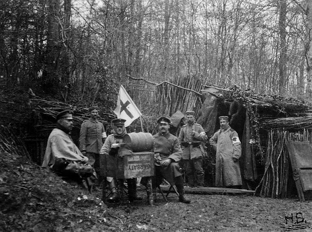 MONTAUVILLE (54) - Le Bois le Prêtre : tranchées allemandes