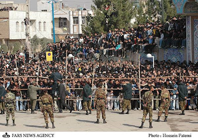 criminaliran Foto Pelaksanaan Hukum Gantung di Iran