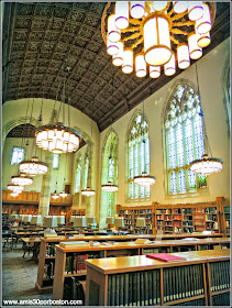 Universidad de Yale: Sterling Memorial Library