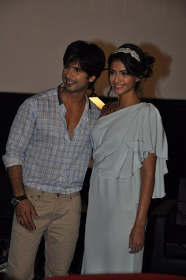 Shahid Kapoor And Sonam Kapoor At Mausam Trailer Launching Party