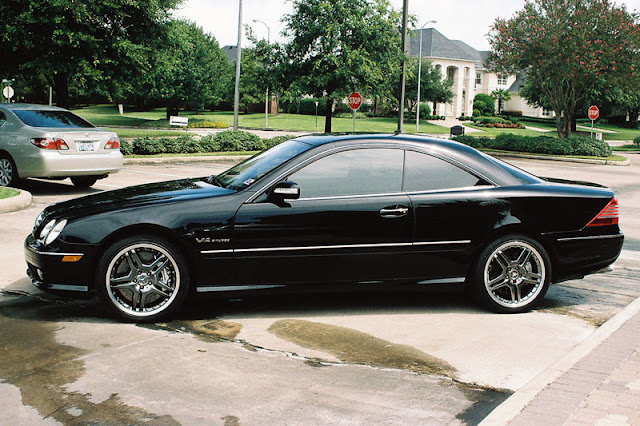 Mercedes Benz CL65 AMG