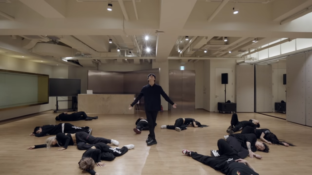 SHINee's Taemin Presents Stunning Choreography on 'IDEA' Dance Practice Video