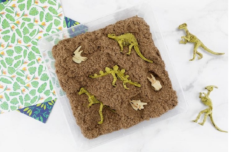 Made By Me Dino Rock Painting Kit, Paint & Display 3 Sand Fossils, Create  Your Own Dinosaur Rock Art, Great Spring & Summer Activity, Dinosaur Party