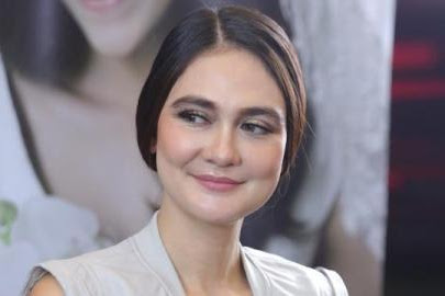 Adu Gaya Luna Maya dengan artis Korea