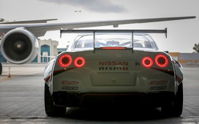 Nissan GT-R Nismo drift