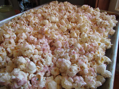 Gluten Free White Chocolate Peppermint Popcorn