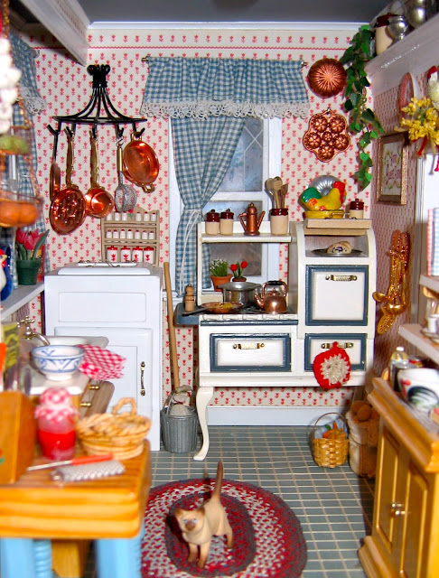 1:12 scale kitchen