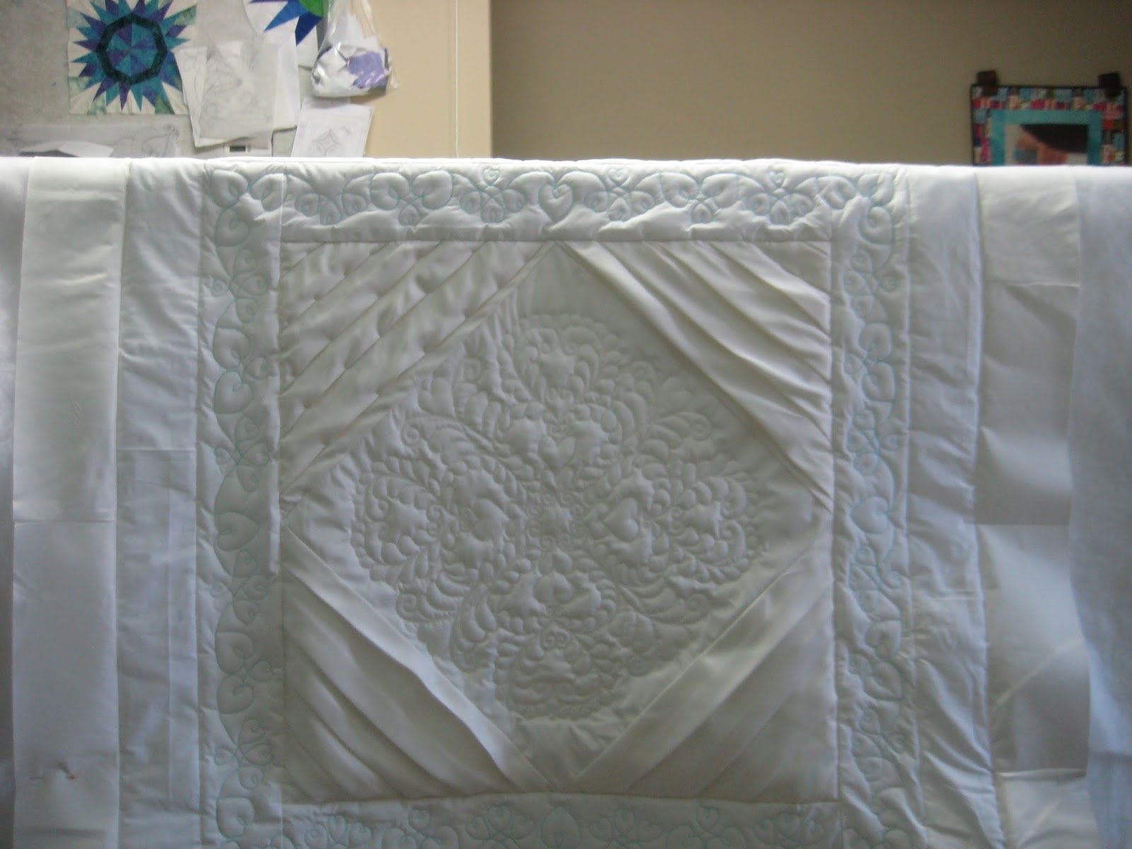 Mary Manson Quilts  Working on a Wedding  Dress  Quilt 