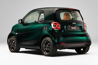 Smart EQ Fortwo Coupé Racing Green Edition (2021) Rear Side