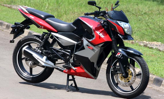 Modifikasi Bajaj Pulsar  135  LS Fairing Sport Kumpulan 