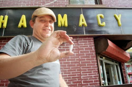 Williamsburg Jews Find Solution To Yom Kippur Headache Caffeine Suppositories