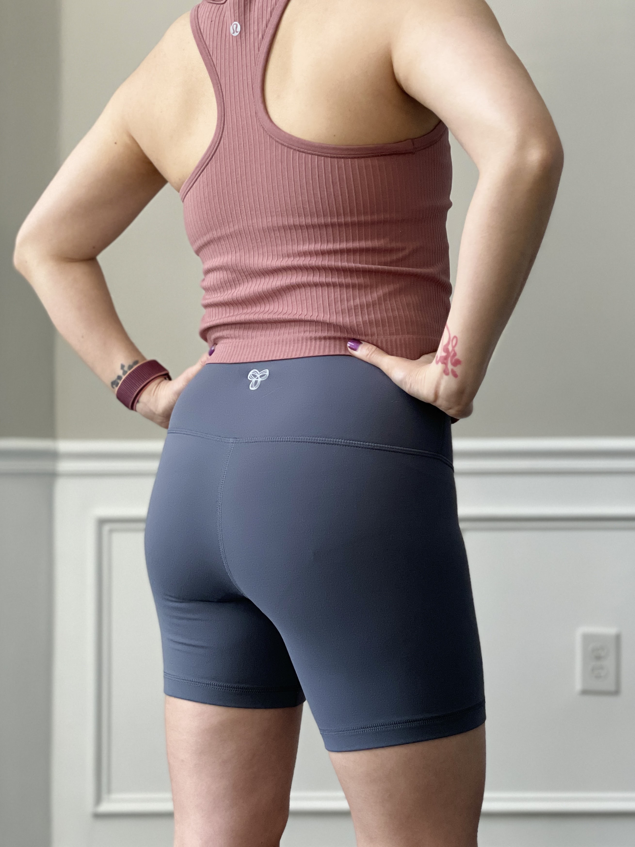 Replying to @bluecherriess Have you tried @Aritzia activewear