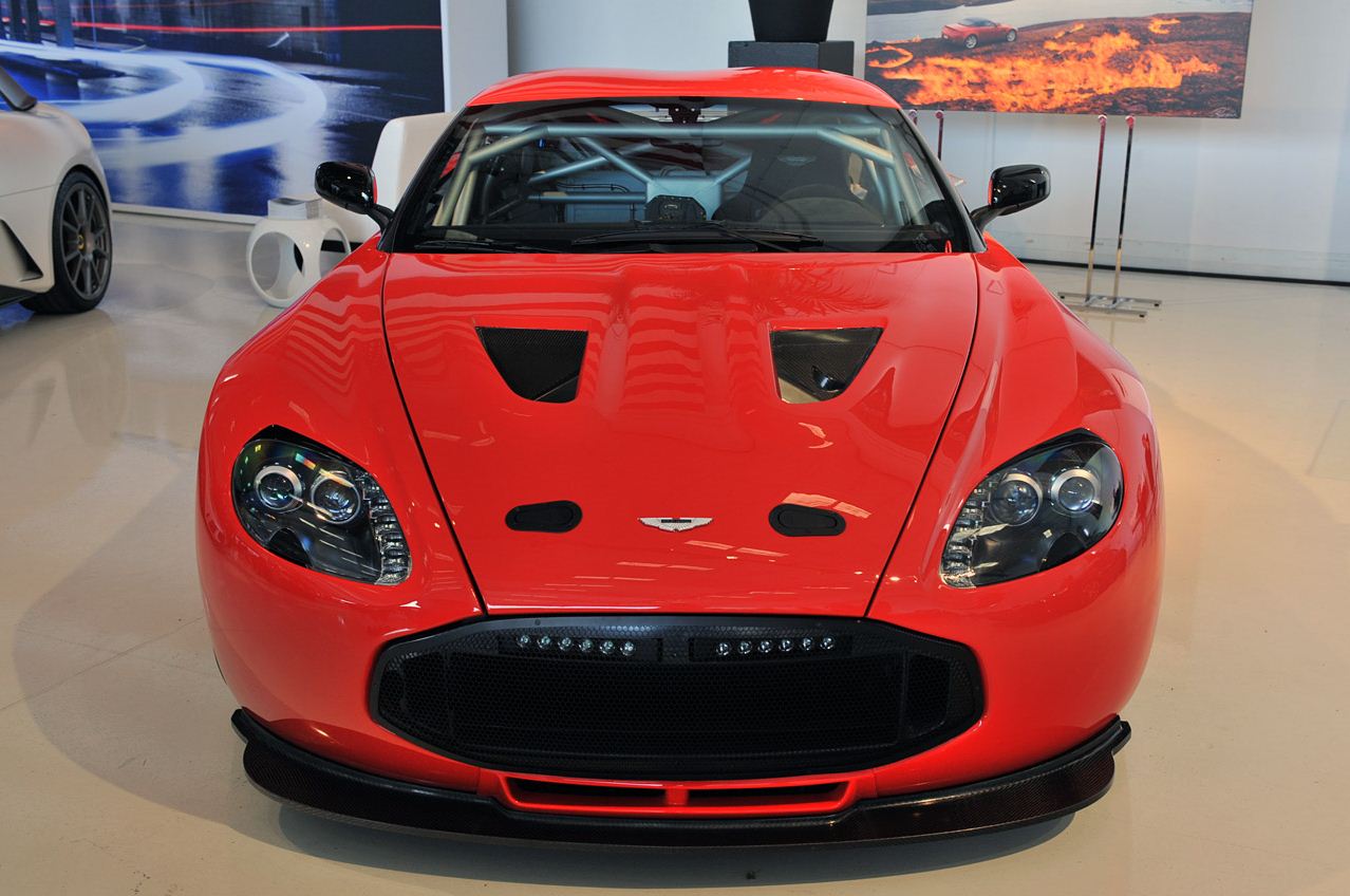 2012 ASTON MARTIN V12 ZAGATO HEAD LAMP