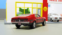 Auto World 1971 Ford Mustang Mach 1