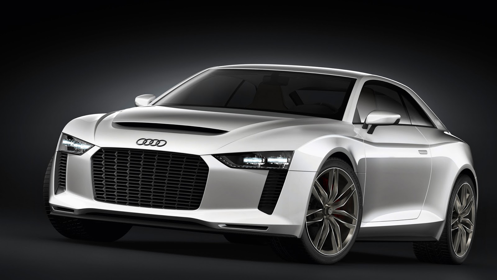  Audi  Pamerkan Mobil  Sport Quattro ConceptTipe Mobil  Baru 