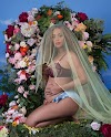 A Artista Beyoncé revela que está grávida de gémeos. Veja mais…