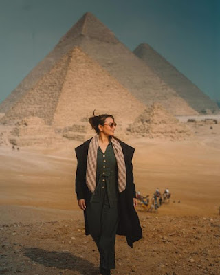 Sonakshi Sinha celebrating new year trip at Egypt photos