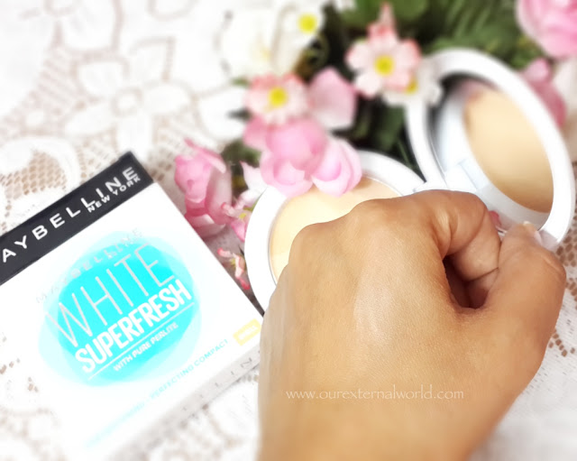 Maybelline White Superfresh Compact Powder - Review, Photos, Swatches
