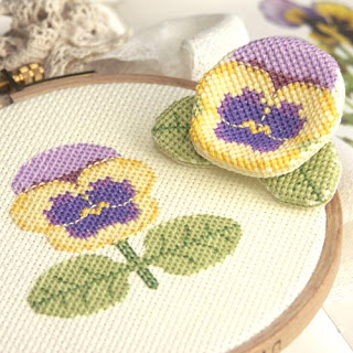 Pansy_Cross-stitch