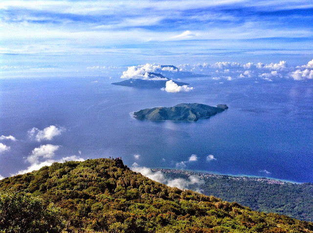 Kie Matubu yang dikenal oleh masyarakat Maluku Ut Mendaki Puncak Kie Matubu / Gunung Tidore - Wisata Alam Maluku Utara
