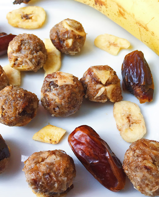 Chunky Banana Bread Energy Balls (Gluten Free, Vegan, Nut Free)