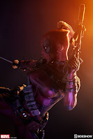 Lady Deadpool Premium Format Sideshow