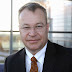 Stephen Elop habla sobre los próximos Lumia y promete revelar por completo WP8