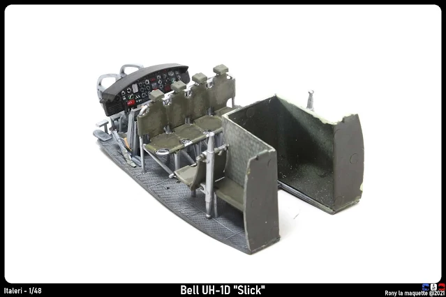 Le cockpit du Bell UH-1D d'Italeri au1/48.