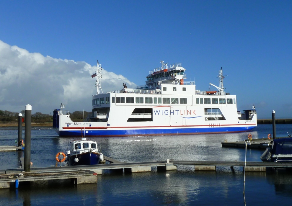 1001 Boats Isle Of Wight Ferry