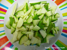 Mango sliced for pickling